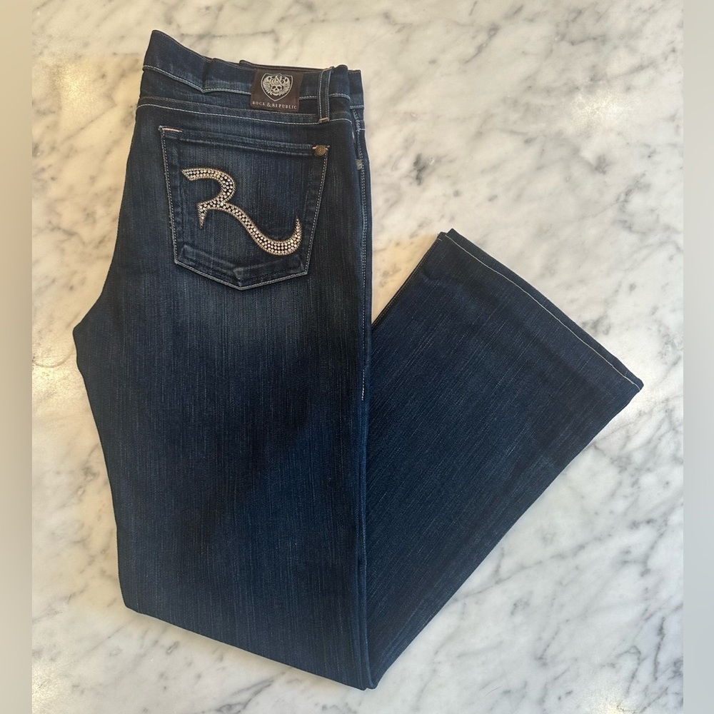 ROCK & REPUBLIC Jeans with rhinestone detail at pockets - Women’s size 32